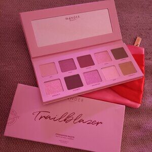 Wander Beauty Trailblazer Eyeshadow Pallette + free IPSY December makeup bag